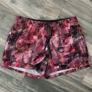 Lululemon Spring Break Away‎ Shorts women’s pink athletic shorts size 10